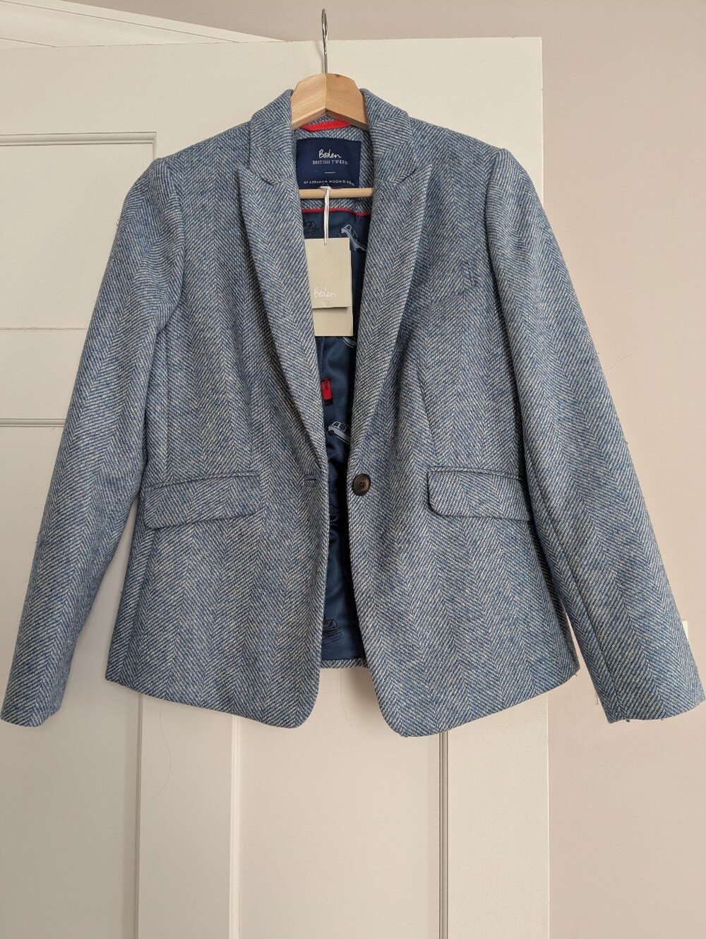 NWT. Boden. Women's British Tweed Blazer. Size 4P.